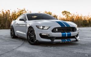Shelby GT350 on Vossen Wheels (VFS-5) 2018 года